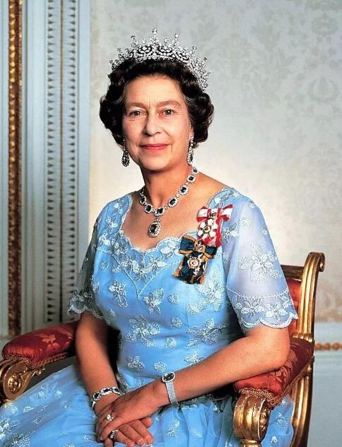 Patek Philippe could be regarded as Queen's favorite wristwatches.
